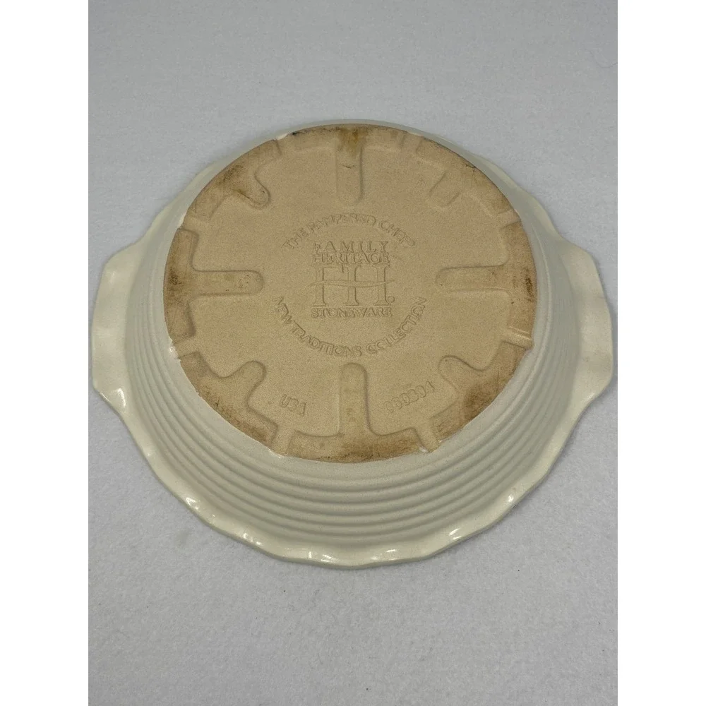 Pampered Chef New Traditions‎ Deep Dish Pie Plate Vanilla 9